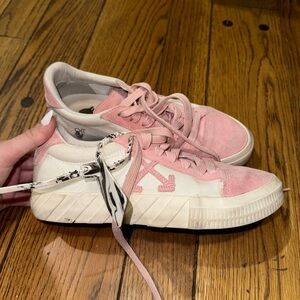 Off White Sneakers